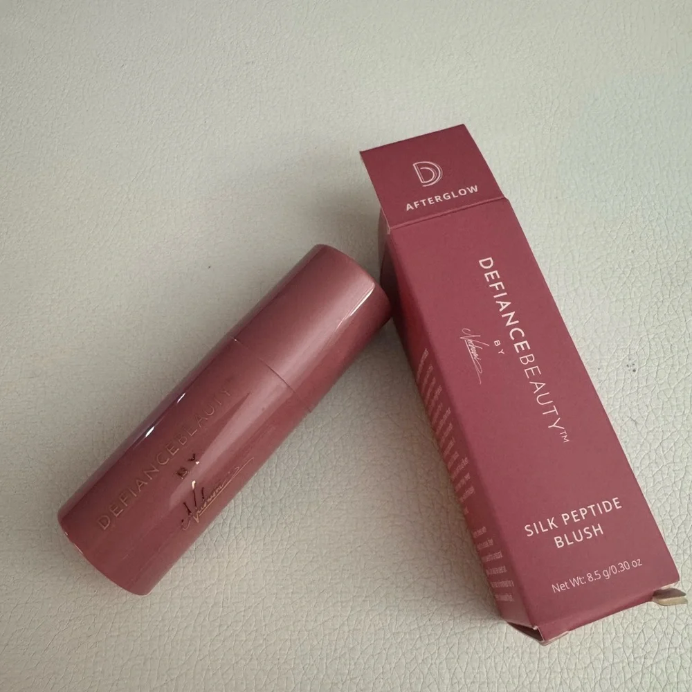 Defiance Beauty Afterglow Silk Peptide Blush